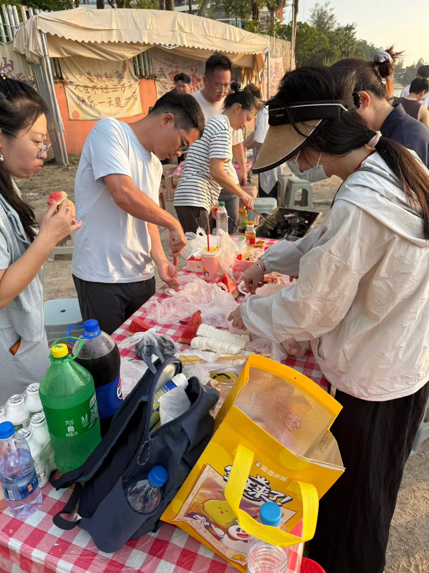一起动手,快乐也有烟火气。